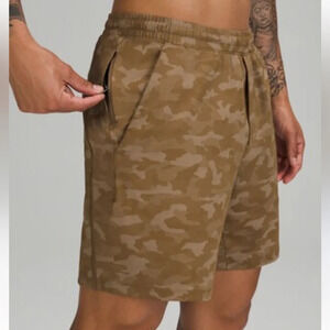 Lululemon Pace Breaker men’s shorts small